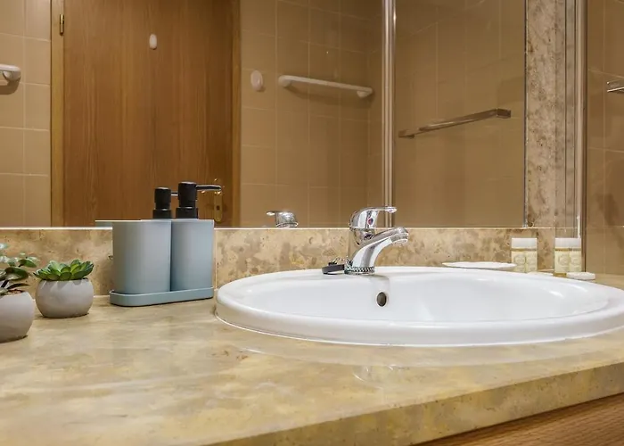 Family Friendly In By Lisbeyond アパート *