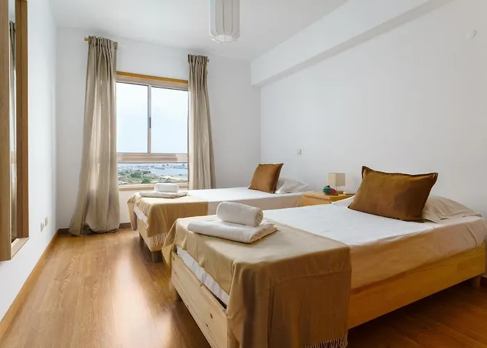 Family Friendly In By Lisbeyond Διαμέρισμα Portimão